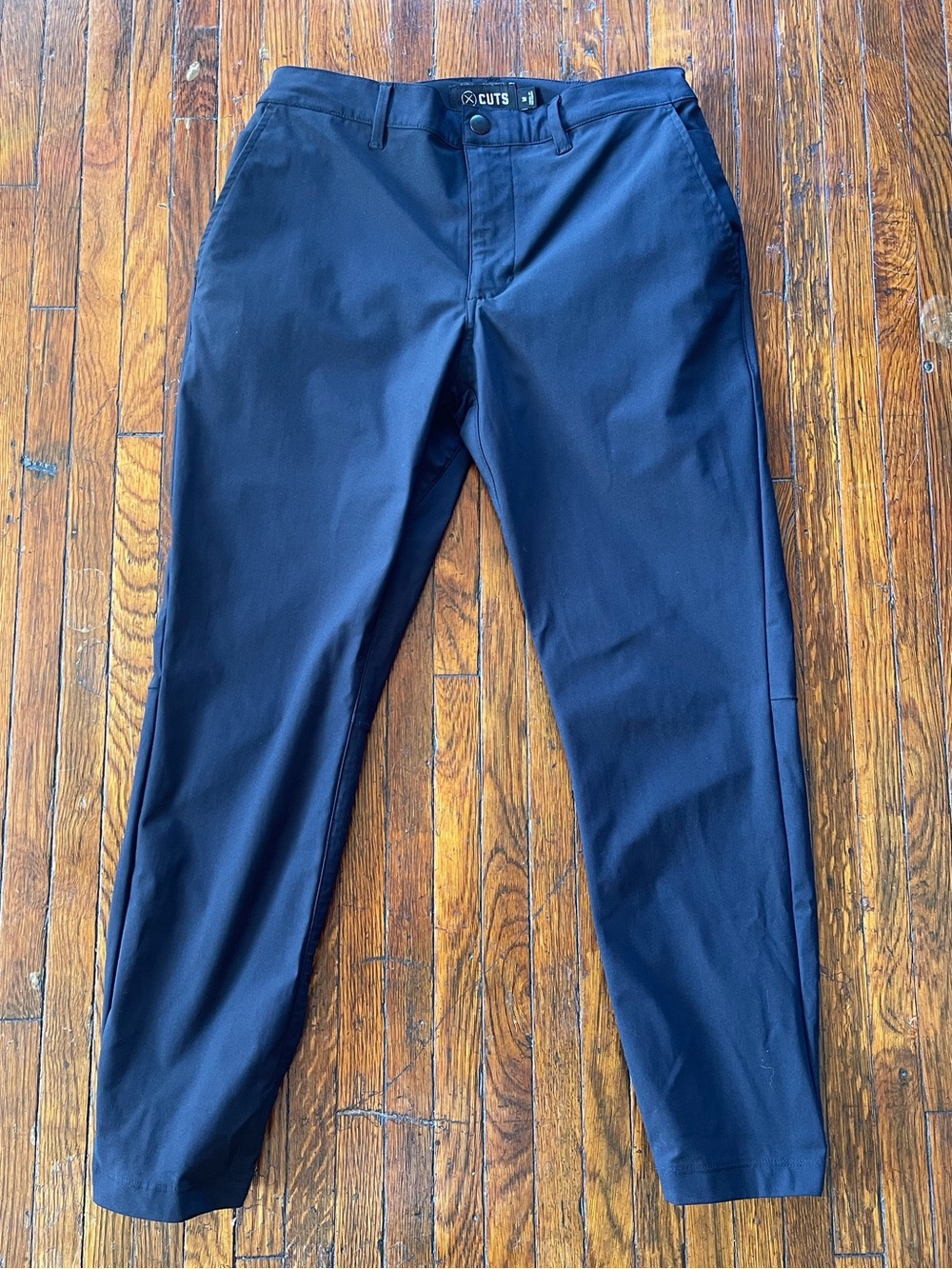 Cuts AO Jogger – Black Slim Fit Versaknit – Size M